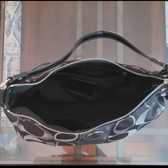 Coach Silver and Black Shoulder Bag with Signature Style - Picture 2 of 2